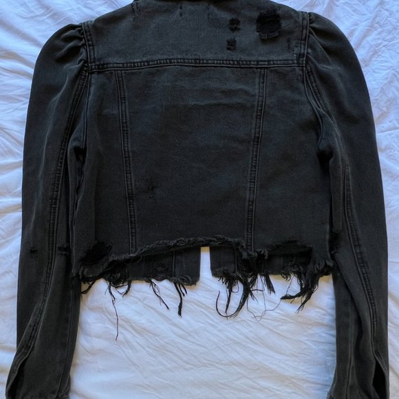 Forever 21 Frayed Puff-Sleeve Denim Jacket Size Small Color Washed Black - Picture 4 of 11